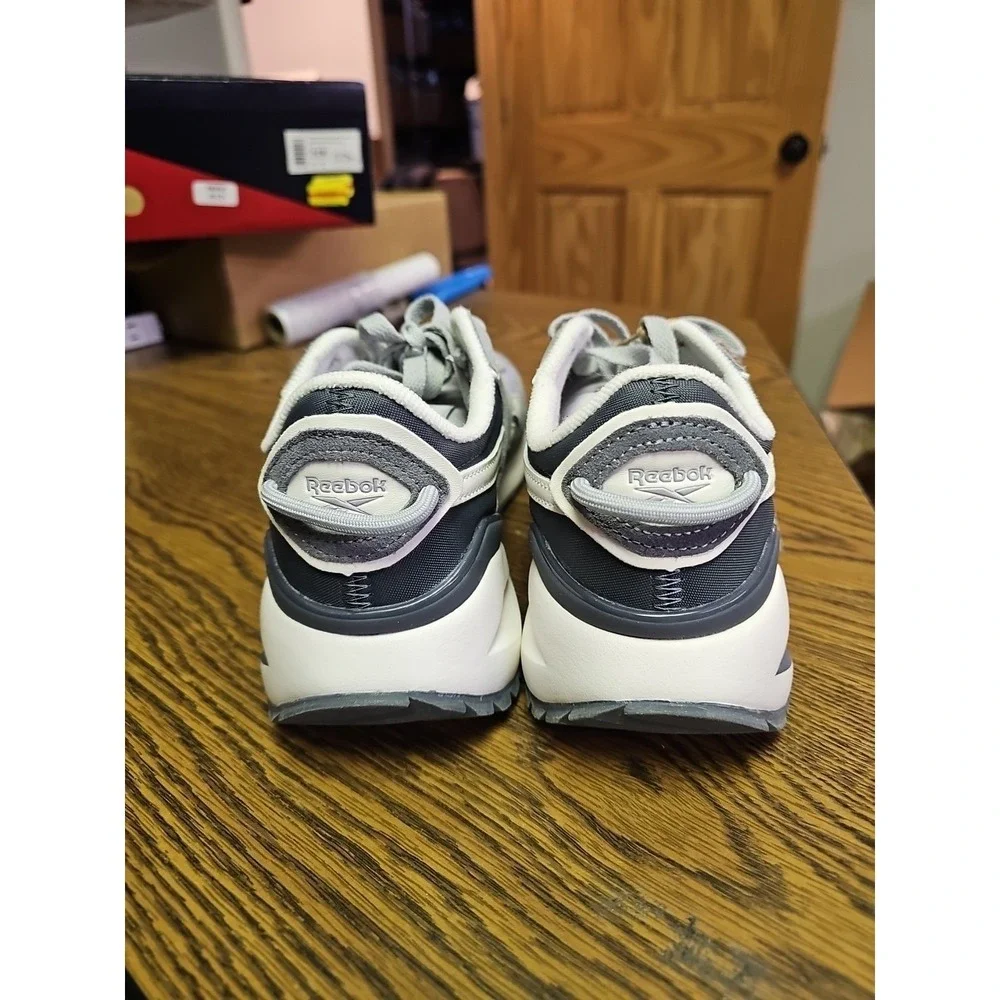 Reebok Forte Racer Men's Size 8.5 Sneakers Gray EUC‎